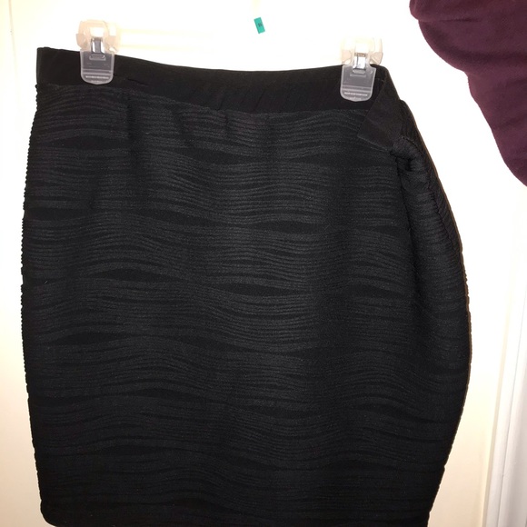 New Directions skirt and top - Picture 6 of 6